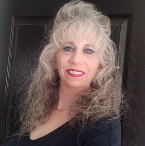 Meet your Posher, Gina